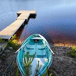 Villa Hullu Kettu & Lakehouse Ruokolahti