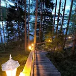 Hullu Kettu & Lakehouse Ruokolahti