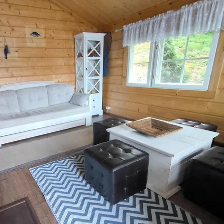 Hullu Kettu & Lakehouse Villa Ruokolahti