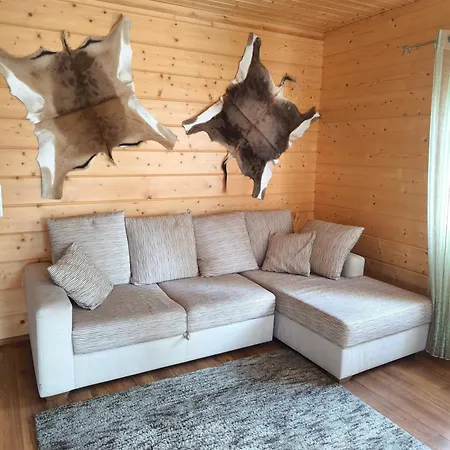 فيلة Hullu Kettu & Lakehouse *