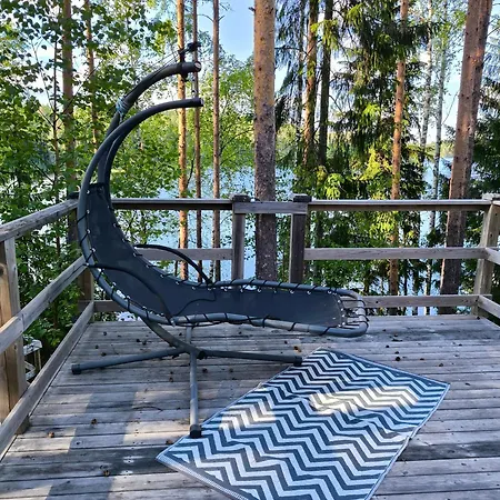 فيلة Hullu Kettu & Lakehouse روكولاهتي