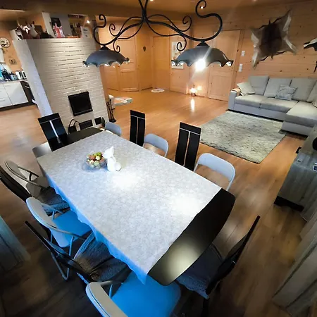 فيلة Hullu Kettu & Lakehouse