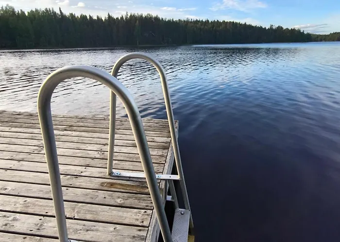 Villa Hullu Kettu & Lakehouse Ruokolahti