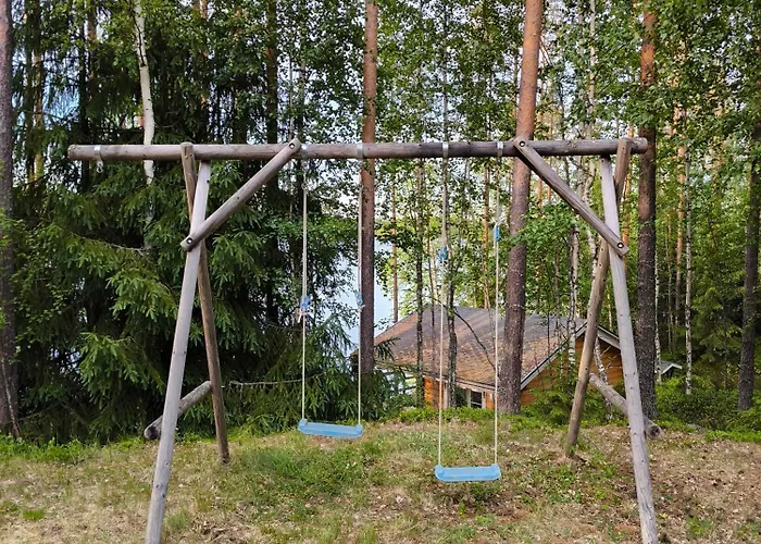 Villa Hullu Kettu & Lakehouse *